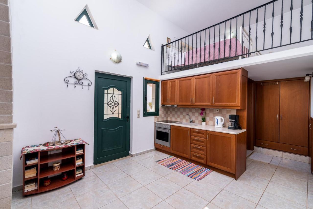 Appartement Vrisanos à Pitsidia Extérieur photo
